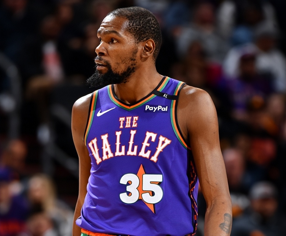 杜兰特爆冷击败美国队，关键助攻引爆全场！